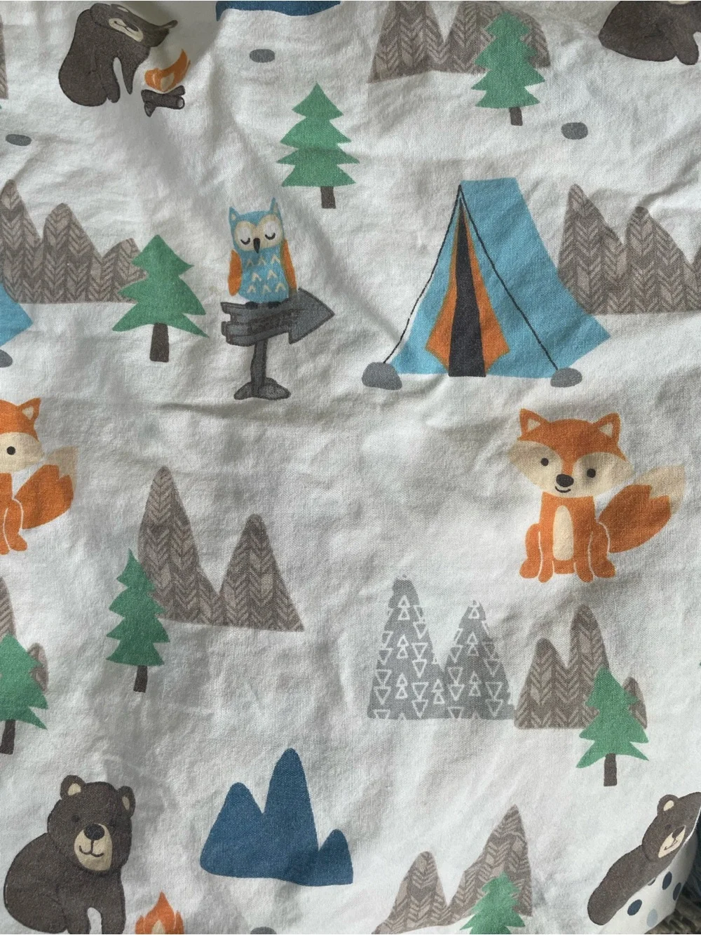 Lot of Four (4) Standard Crib Sheets